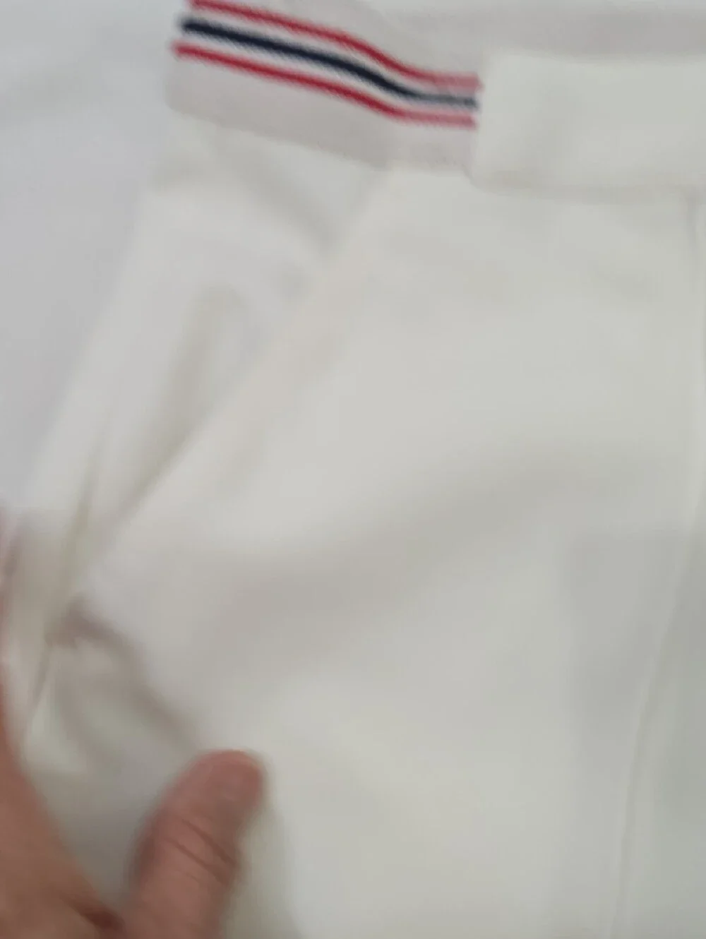 N/A clean white